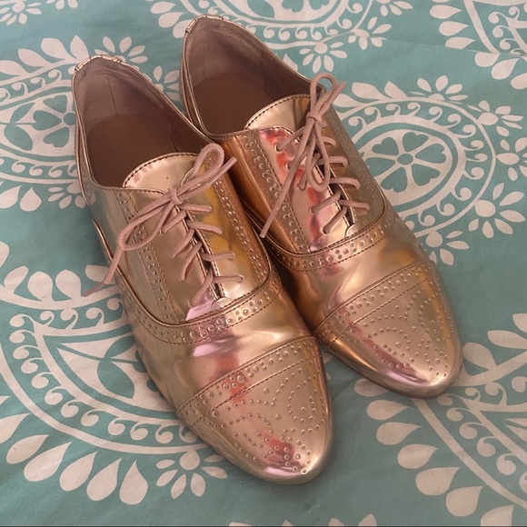 J. Crew Shoes - J. CREW Rose Gold Mirror Metallic patent lace up oxford